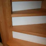 Treppendetail Setzstufen in Weißlack Stufen Buche Geölt